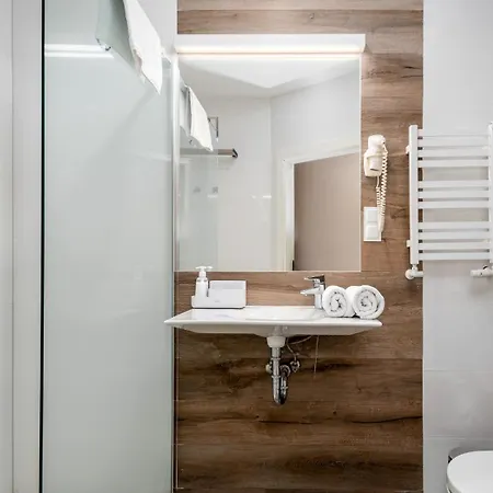 Panorama - Czarna Gora By Sun & Snow