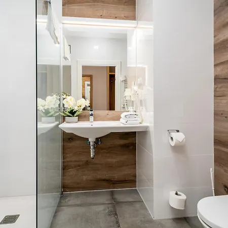 Panorama - Czarna Gora By Sun & Snow Appartement Stronie Śląskie